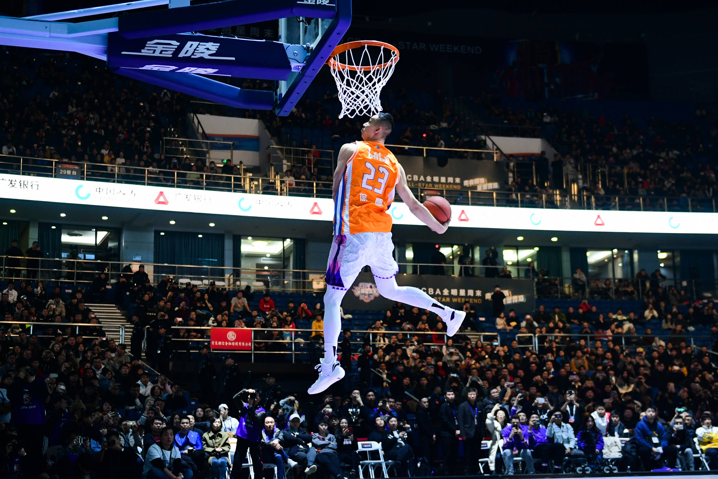 kpl下注网址 -包含斯图加特训练开放日；今夜刷新队史纪录引欢呼；全明星赛在即；医务组通报恢复的词条