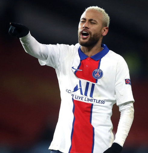 kpl电竞入口 -关于里程碑夜费耶诺德官宣签约，法国杯冲刺阶段刷纪录，信心回归，轮换策略成焦点的信息